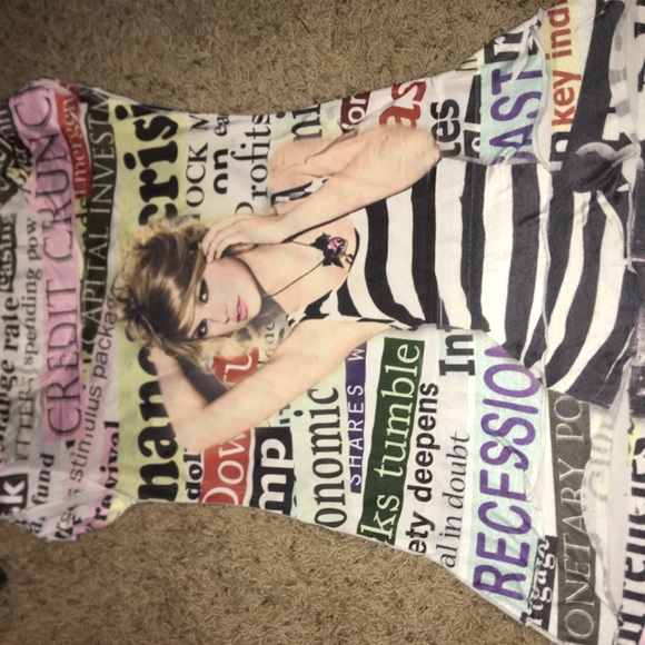 Taylor Swift T shirt - Picture 1 of 3